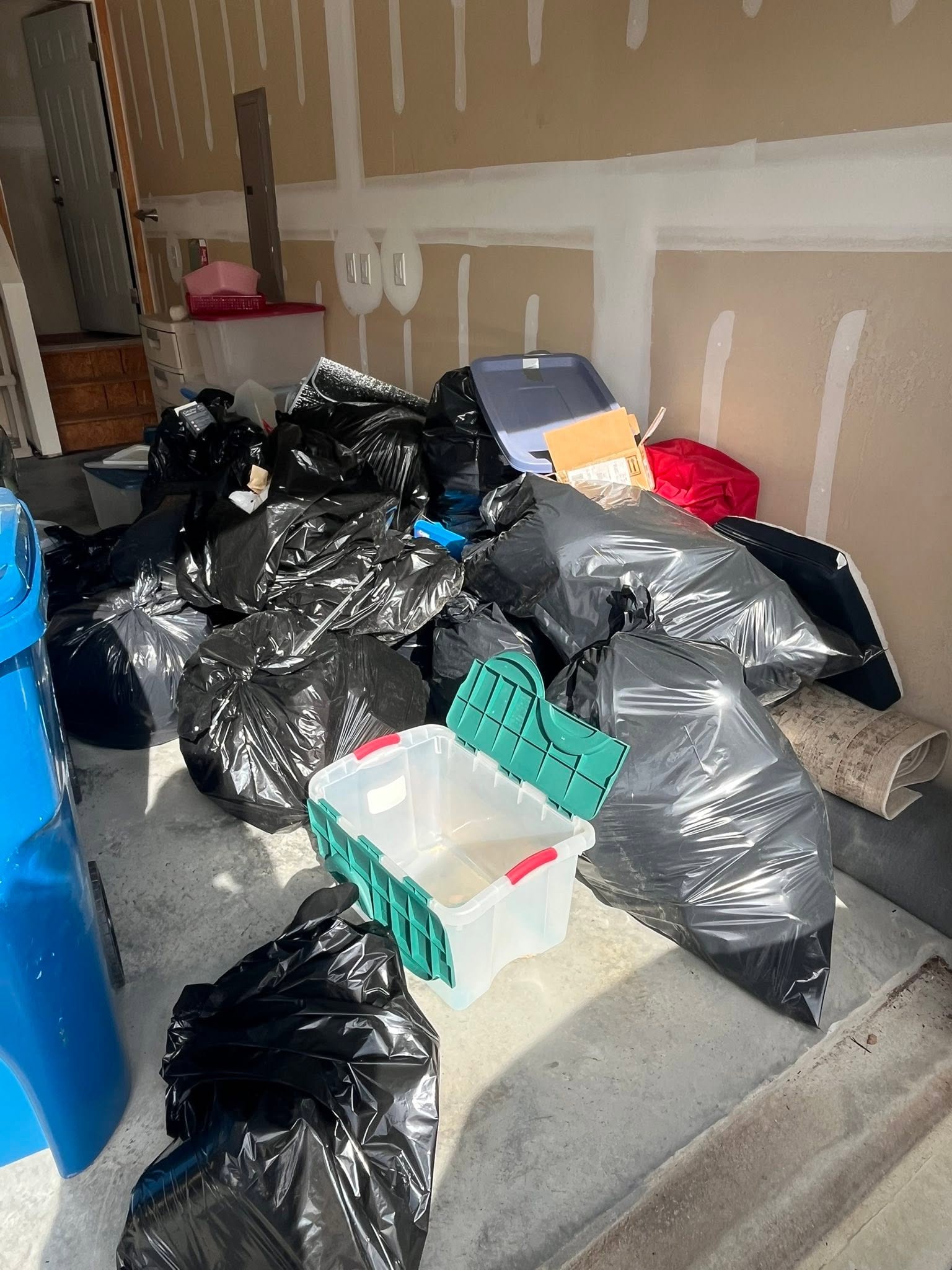 Junk removal job photo 5